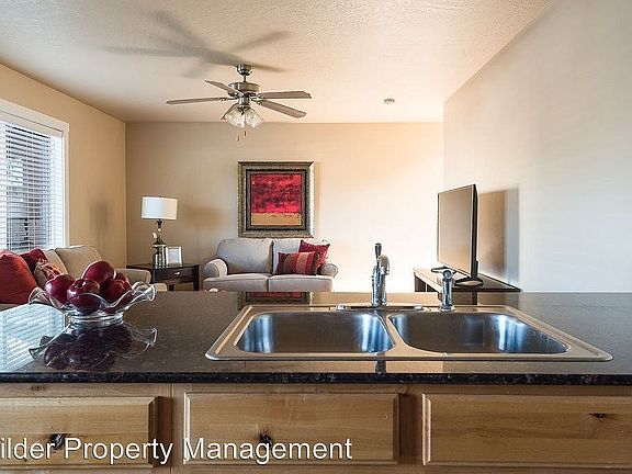 Kitchen Looking into LR