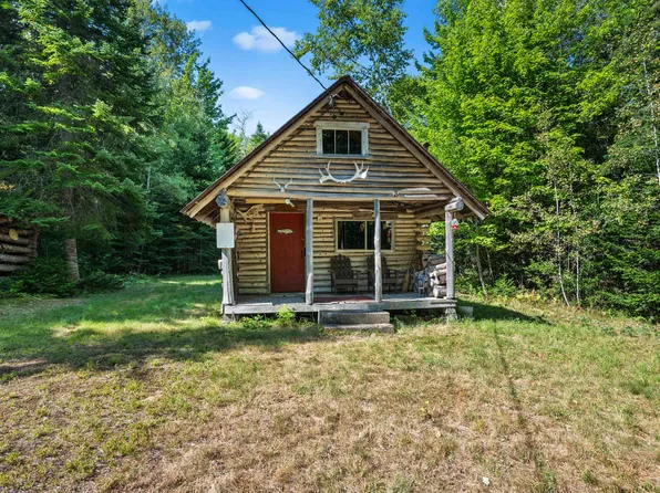 19 Fox Lane, Rangeley Plt, ME 04970