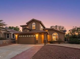 7040 Crown Ridge Dr, El Paso, TX 79912
