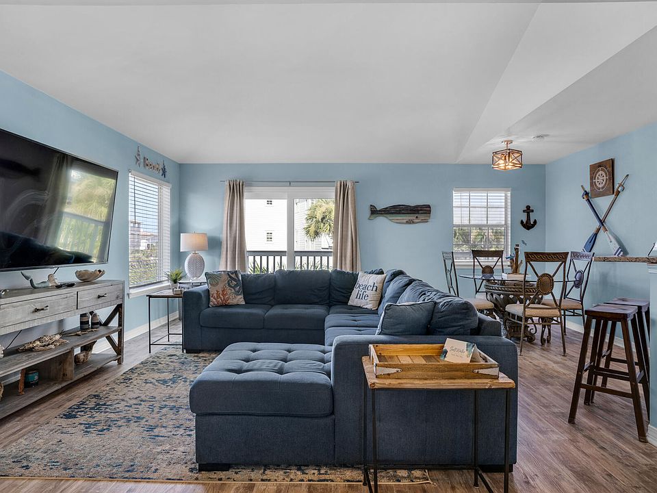 1st image of 705 Gulf Shore Dr