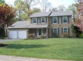 110 Vista Dr, Warminster, PA 18974