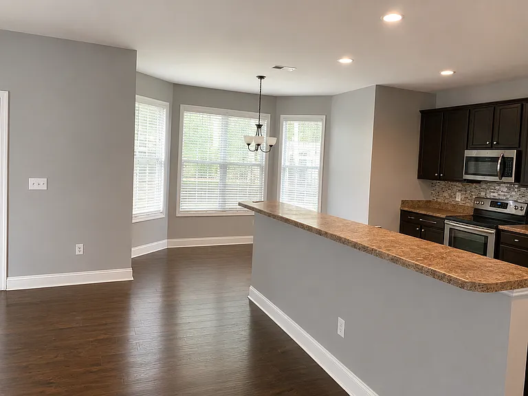 149 Cornel Ln — Photo 5