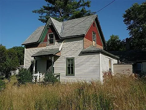 111 Mackinaw Trl photo 1
