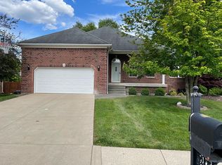 4325 Silver Glade Trl, Sellersburg, IN 47172