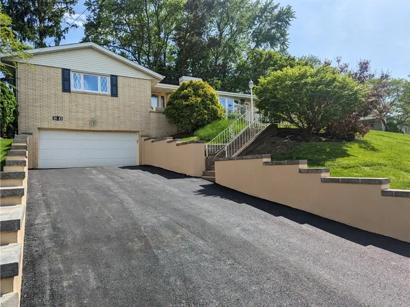 14645 Blue Dell Ln, Irwin, PA 15642