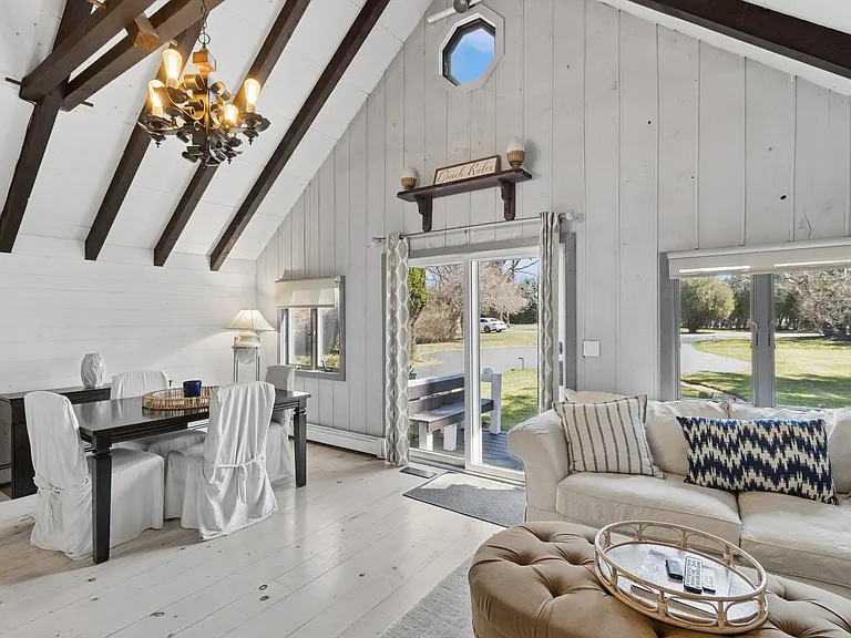 1728 Montauk Hwy — Photo 5