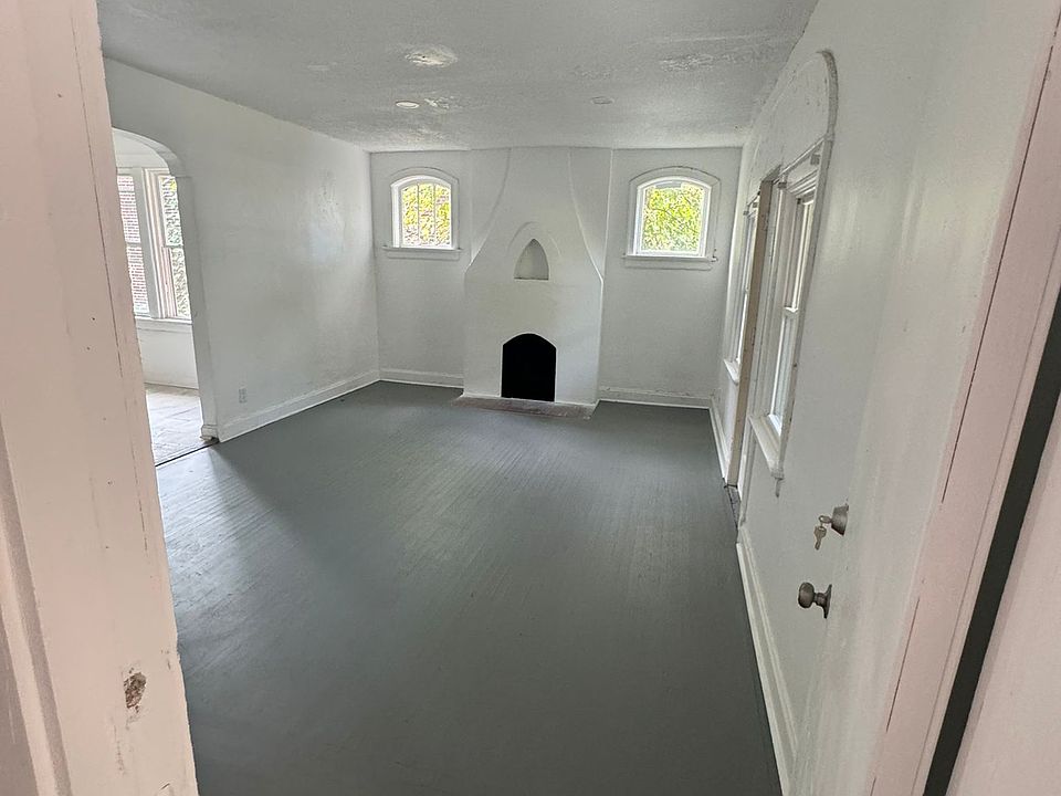 1st image of 3716 Beatrice Dr #2
