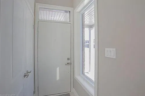 349 Edgevalley Road London — Photo 3