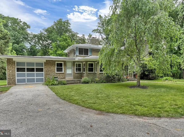175 Pickett Rd, Dover, PA 17315