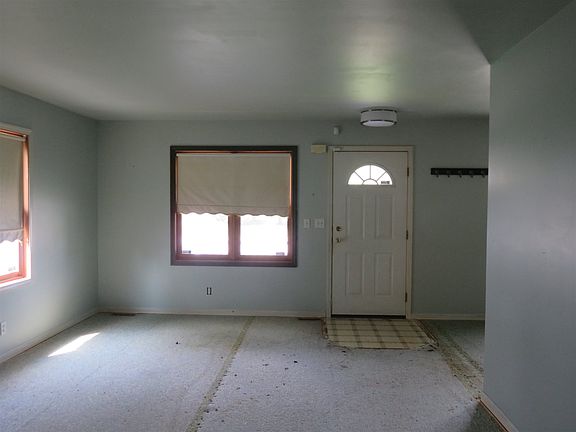 3rd image of 705 Hope Ave