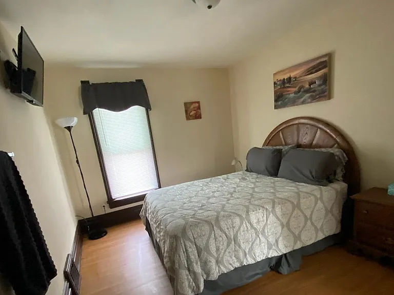 813 10th St #2 — Photo 30