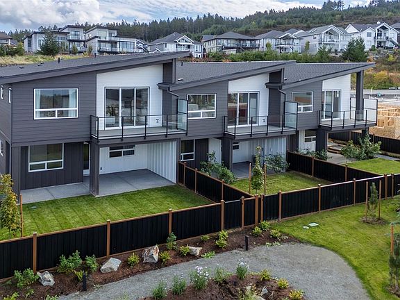 2nd image of 3116 Woodrush Dr #125