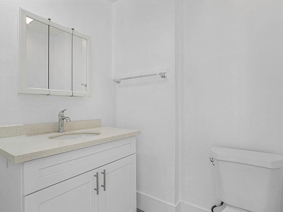 4th image of 1830 S Gramercy Pl #1830