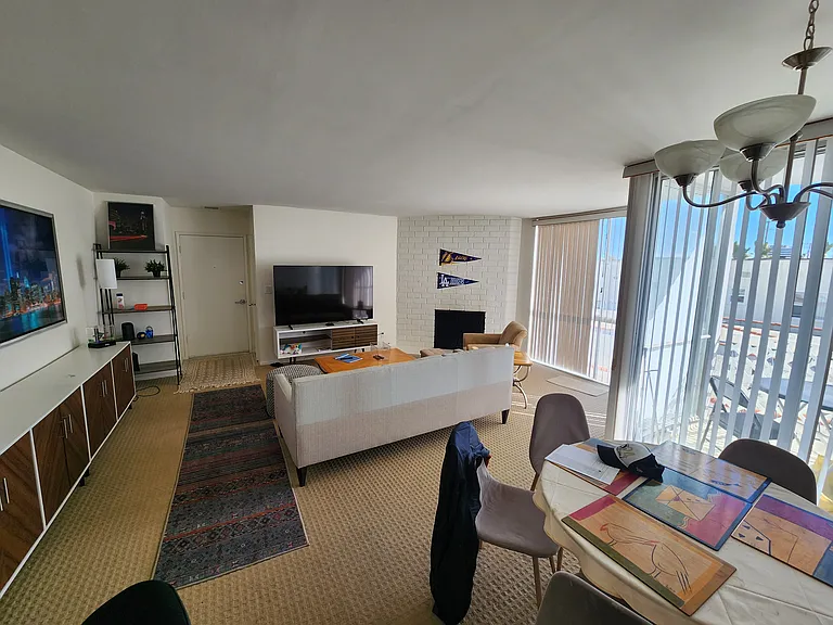 931 Euclid St #202 — Photo 8
