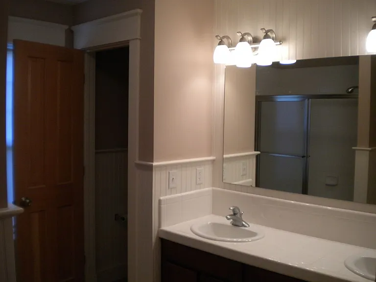 4492 Alexander St — Photo 5