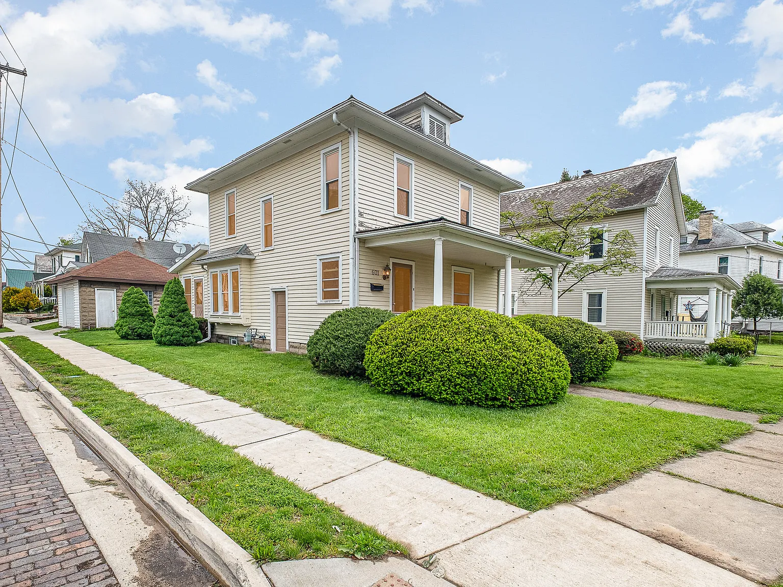 601 E Gambier St — Photo 4