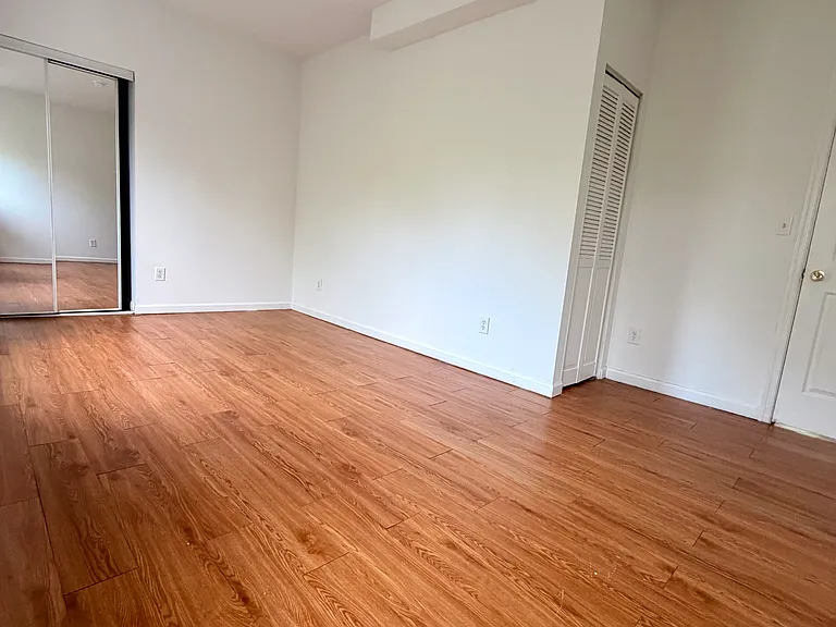 485 Antietam Dr — Photo 6