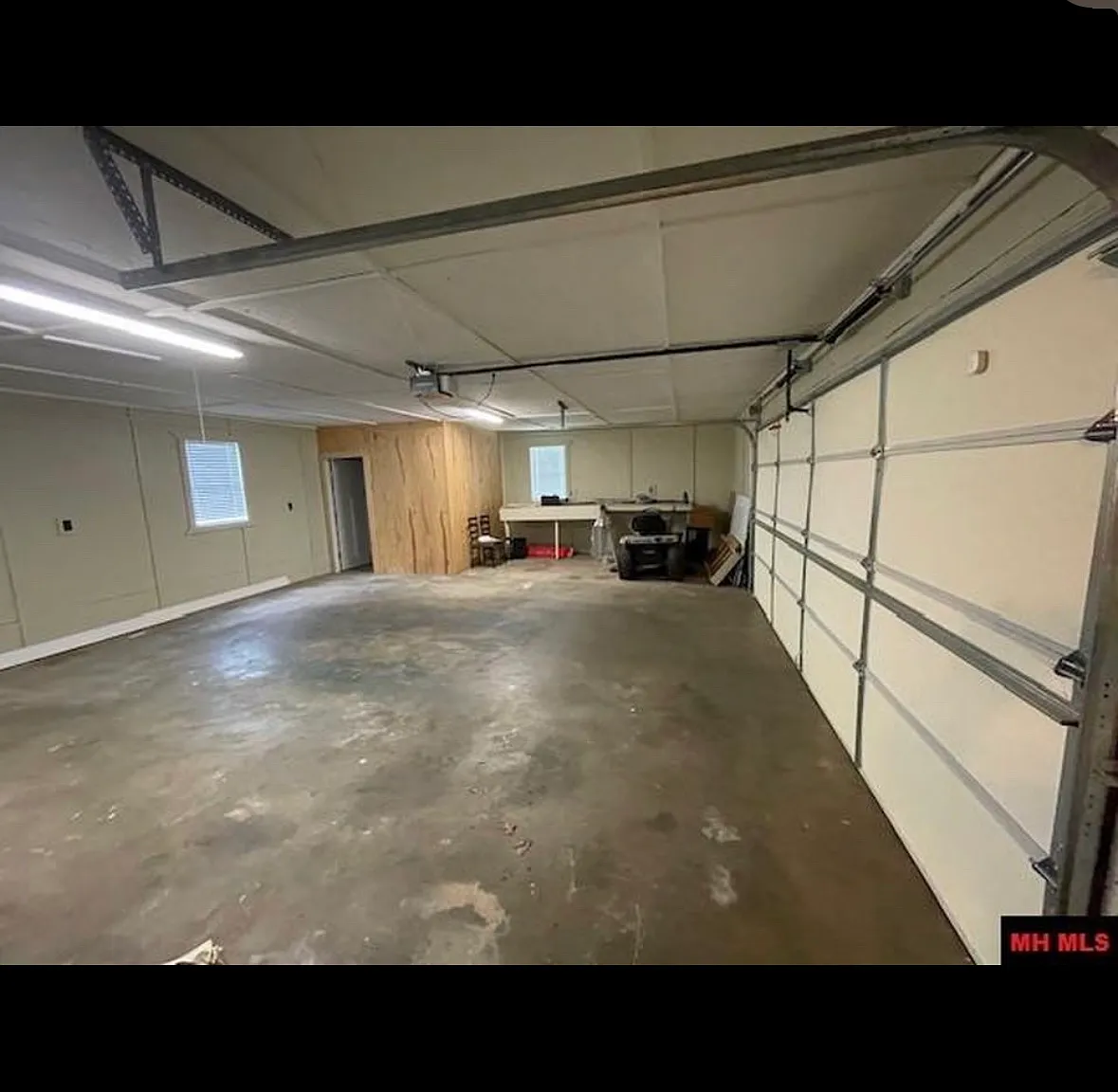 2 bed, 1004 sqft, $1,400 — Photo 2