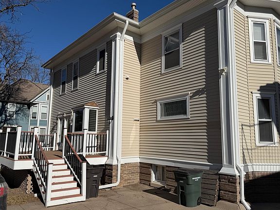 4th image of 815 N Lincoln Ave