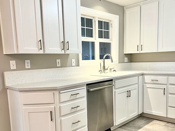 5 Kitchen_12302022