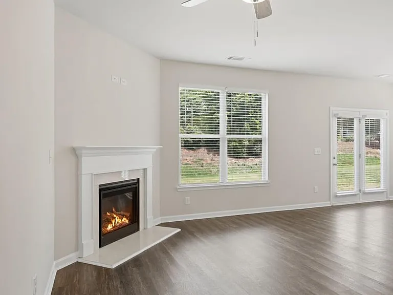 3617 Prospect Point Dr — Photo 4