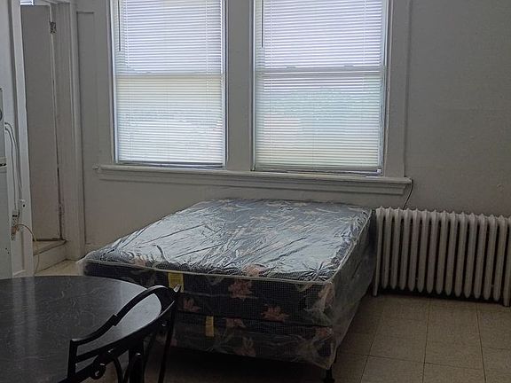 4th image of 157 Coleman St #13