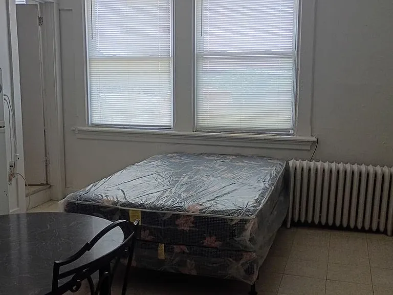 157 Coleman St — Photo 4