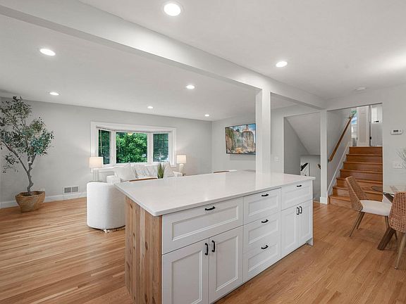 4th image of 9109 24th Ln