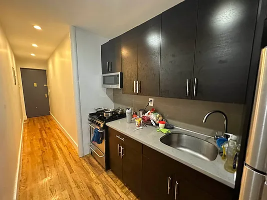 Rented by Yup Realty LLC | media 2