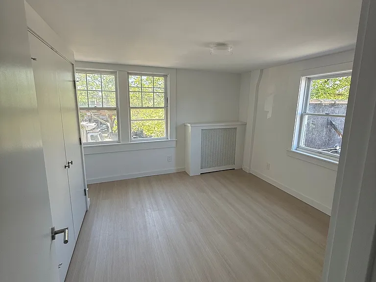 111 Main St — Photo 1