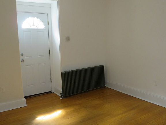 5th image of 2114 Pine St APT 3F
