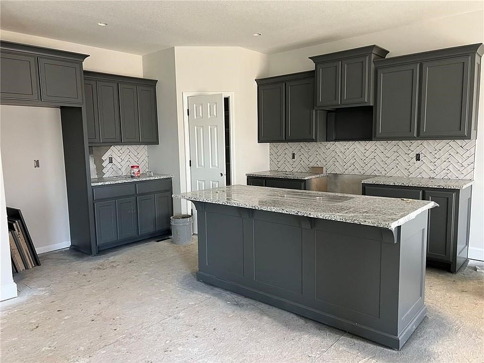 2nd image of 205 S Marimack Dr