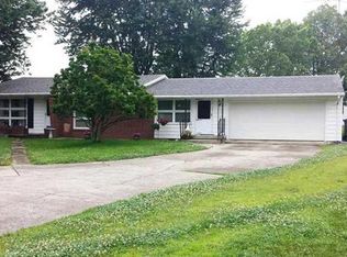 1040 W Vine St, Albany, IN 47320