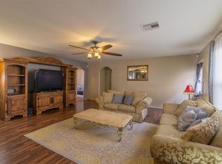 9832 Hyacinth Way, Conroe, TX 77385