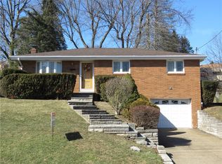 1148 Vivjon Dr, Homestead, PA