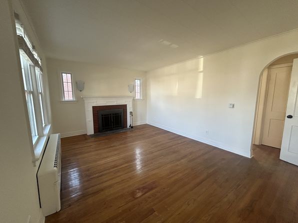25 Putnam Ave