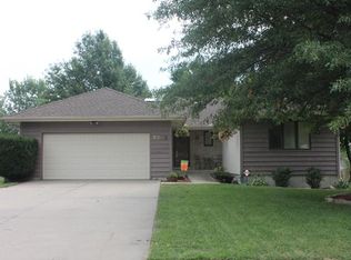 2818 SW Dukeries Rd, Topeka, KS 66614