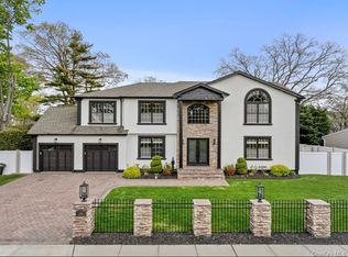 250 N 5th Street, Lindenhurst, NY 11757
