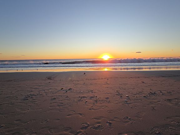 watch beautiful sunset almost everyday, great location in multi-million dollars real estate neighborhood