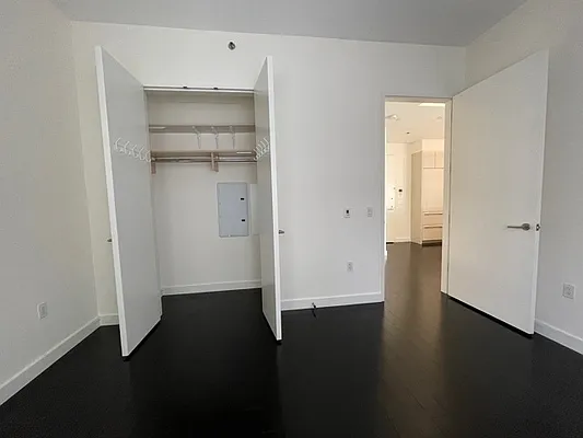 Rented by Compass | media 7