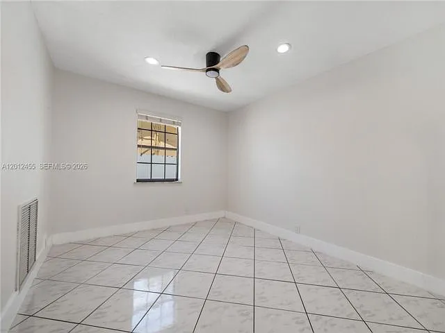 10401 SW 199th St — Photo 14