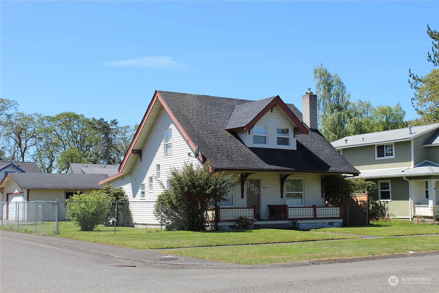 300 Barksdale Avenue photo 1