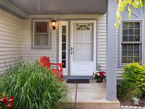 5th image of 2060 N Cross Creek Ct SE