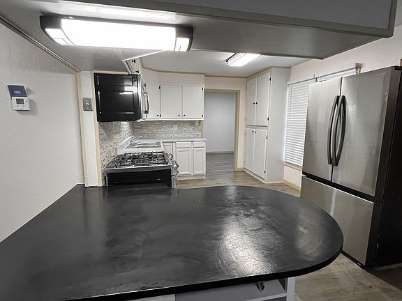 2nd image of 202 E Oklahoma Ave #8
