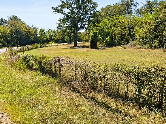 5th image of 19925 Blake Manor Rd