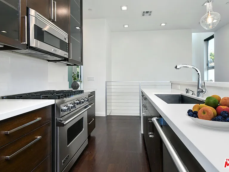 11610 Ohio Ave #1 — Photo 18