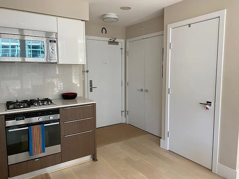 538 W 7th Ave #507 — Photo 13