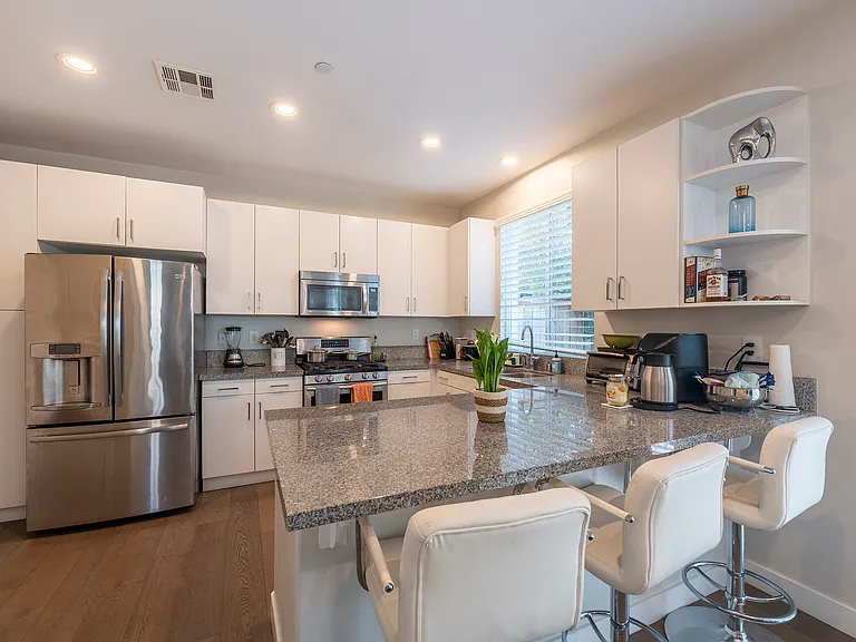 5839 W Manchester Ave — Photo 8