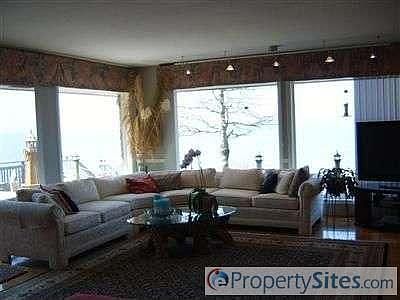 2nd image of 10333 Lakeshore Dr