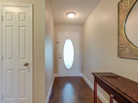 3rd image of 3919 Winston Dr